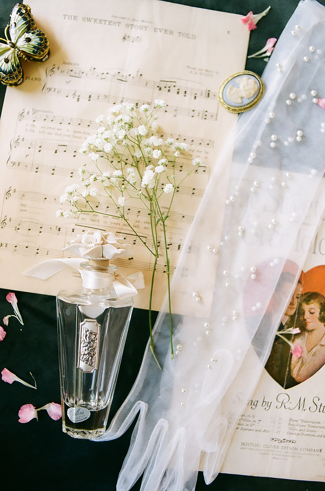 wedding details that tell a story